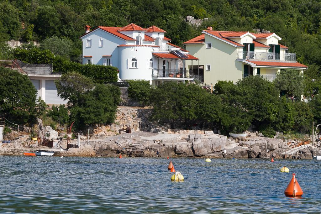 Apartments Vukelic Klenovica Bagian luar foto